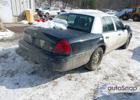 2011 Ford Crown Victoria Police Interceptor z USA, uszkodzony, nr VIN 2FABP7BV5BX120683